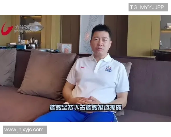 电竞新闻S15LOL比分周军专访深入探讨和平精英发展历程与未来展望 电竞新闻S15LOL比分周军专访深入探讨和平精英发展历程与未来展望